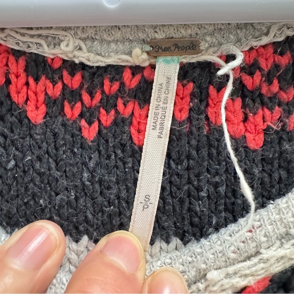 FREE PEOPLE Women's Sweater - Picture 7 of 9